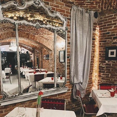 Cortiletto D'Alba Camere Con Ristorante Dış mekan fotoğraf