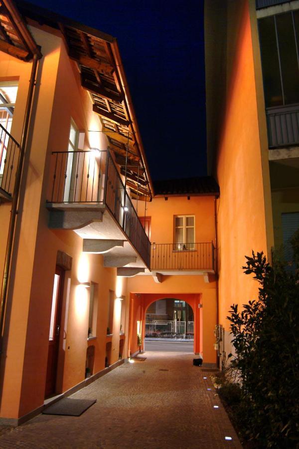 Cortiletto D'Alba Camere Con Ristorante Dış mekan fotoğraf
