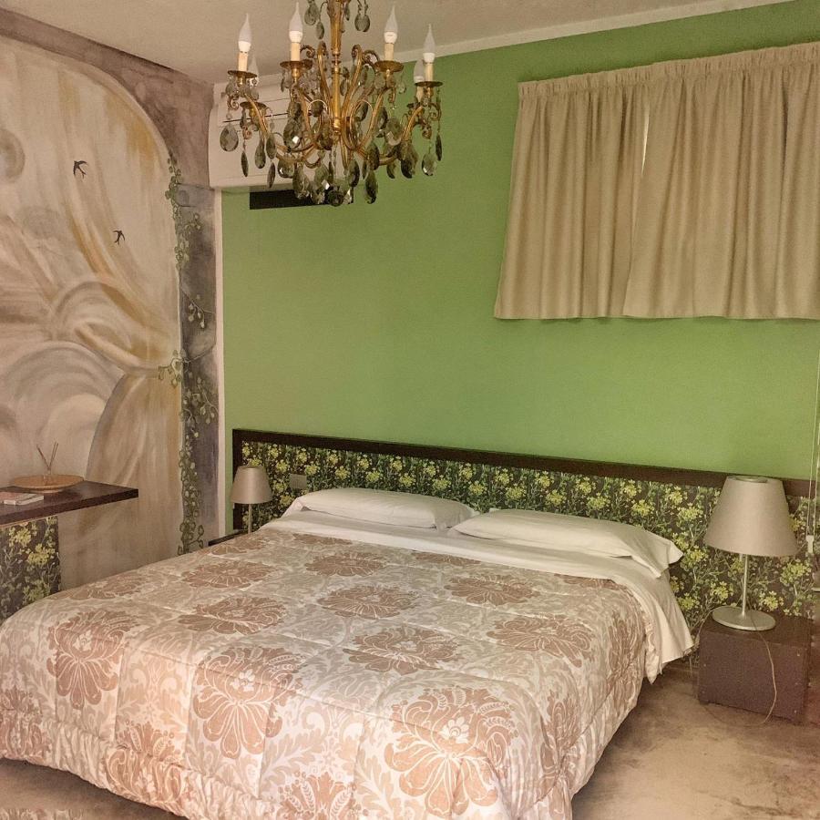Cortiletto D'Alba Camere Con Ristorante Dış mekan fotoğraf